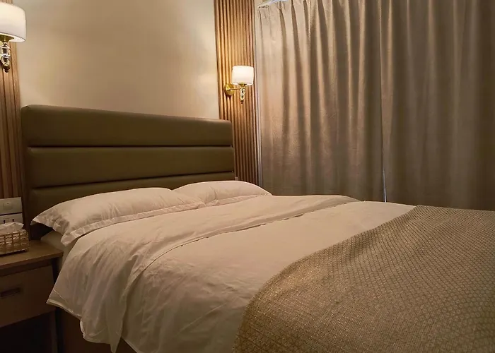 Casathea Hometel Cebu 펜션 *